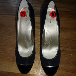 NWOB Black Tahari heels size 10M